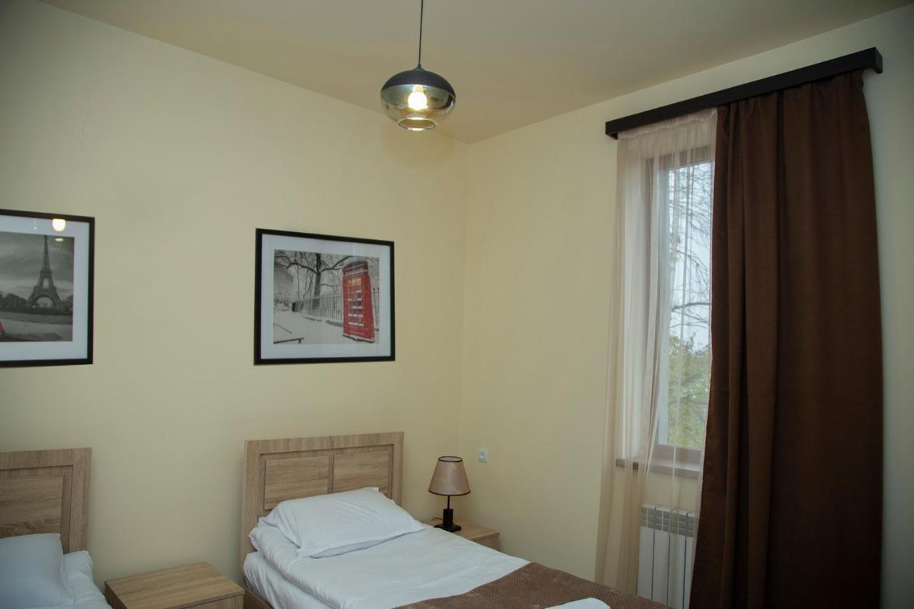 Guest House Margaryan Yerevan Exterior photo